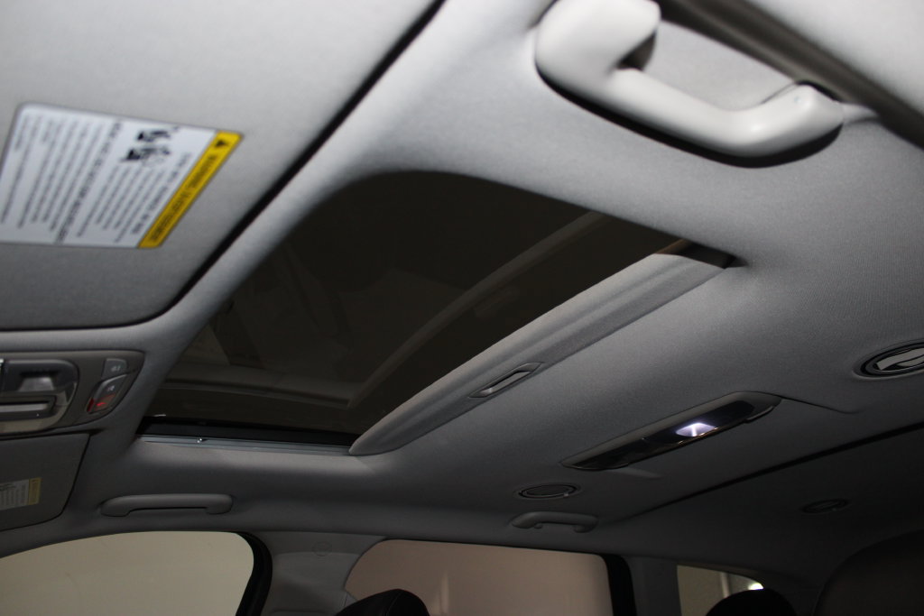 Used 2025 Kia Telluride S FWD image 39