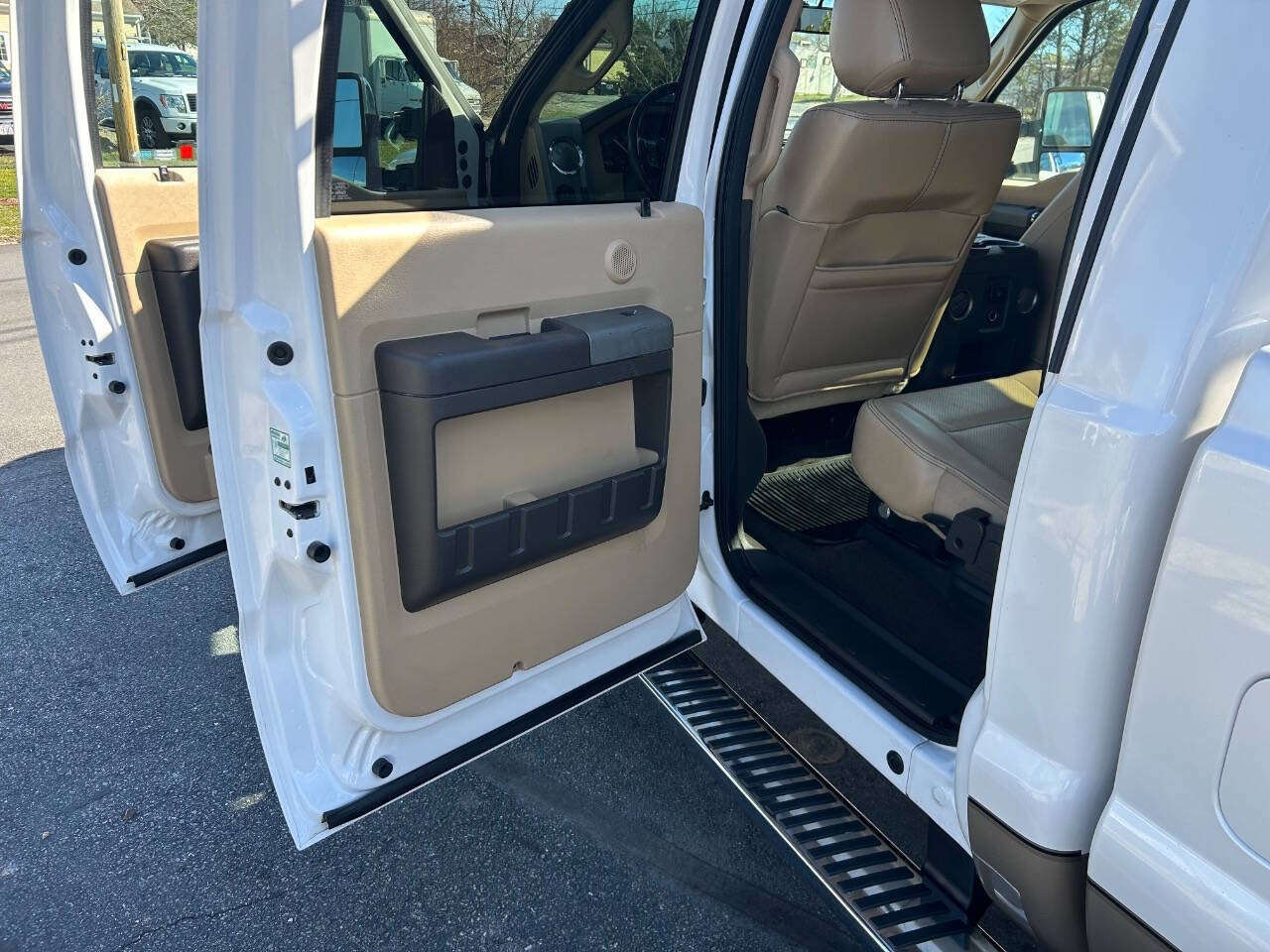 Used 2012 Ford F250 Lariat w/ Chrome Pkg AWD/4WD image 14
