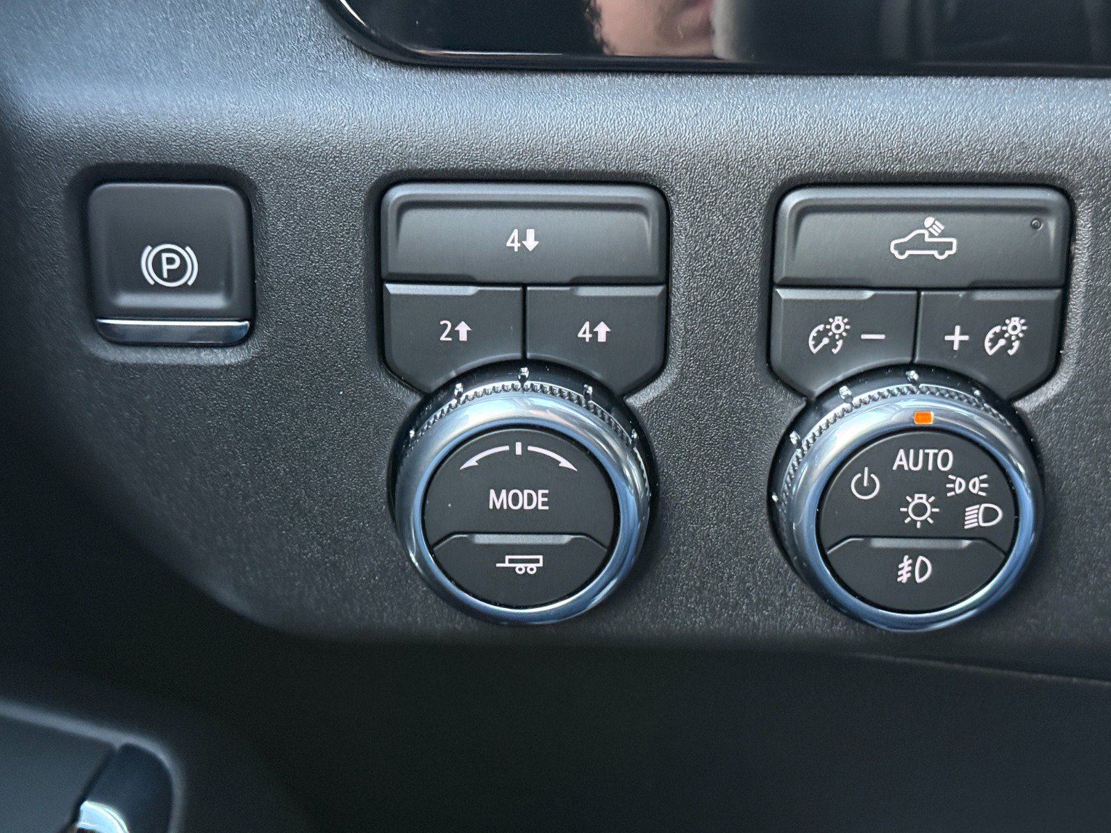 New 2026 GMC Sierra 3500 SLE AWD/4WD image 24