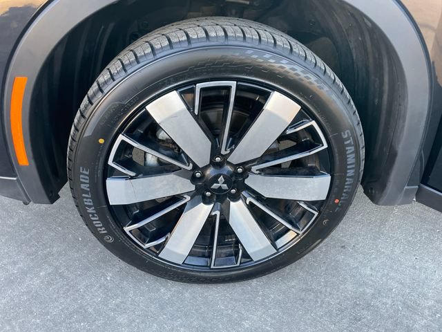 Used 2025 Mitsubishi Outlander SE AWD/4WD image 29