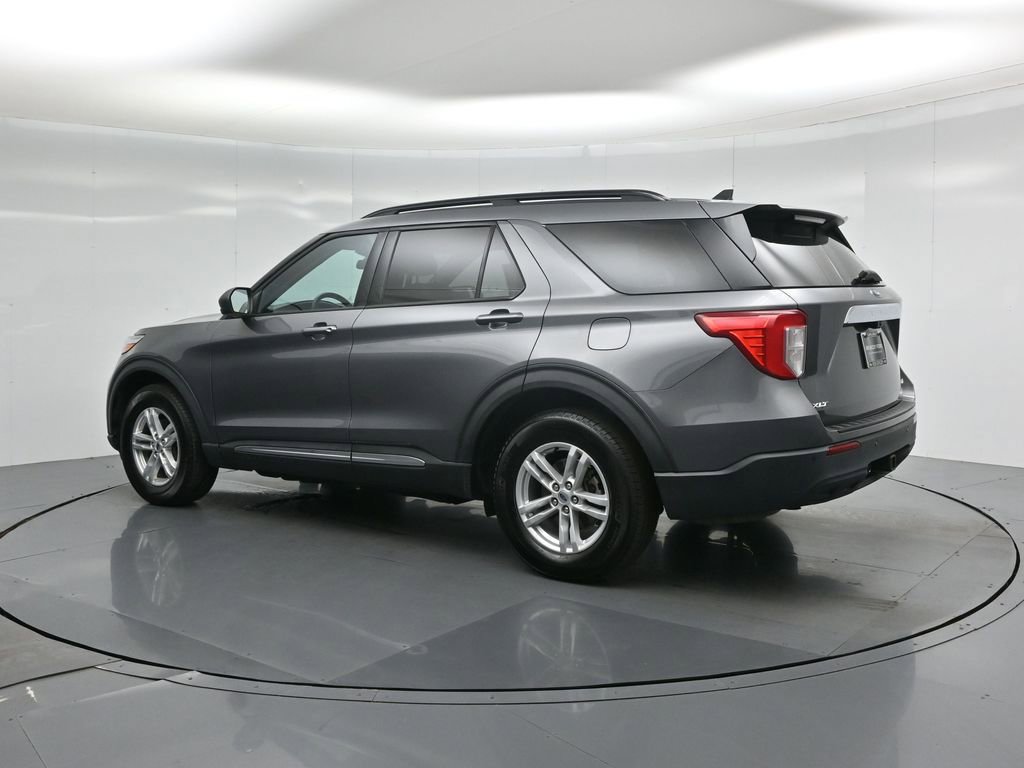 Certified 2022 Ford Explorer XLT w/ Class IV Trailer Tow Package image 7