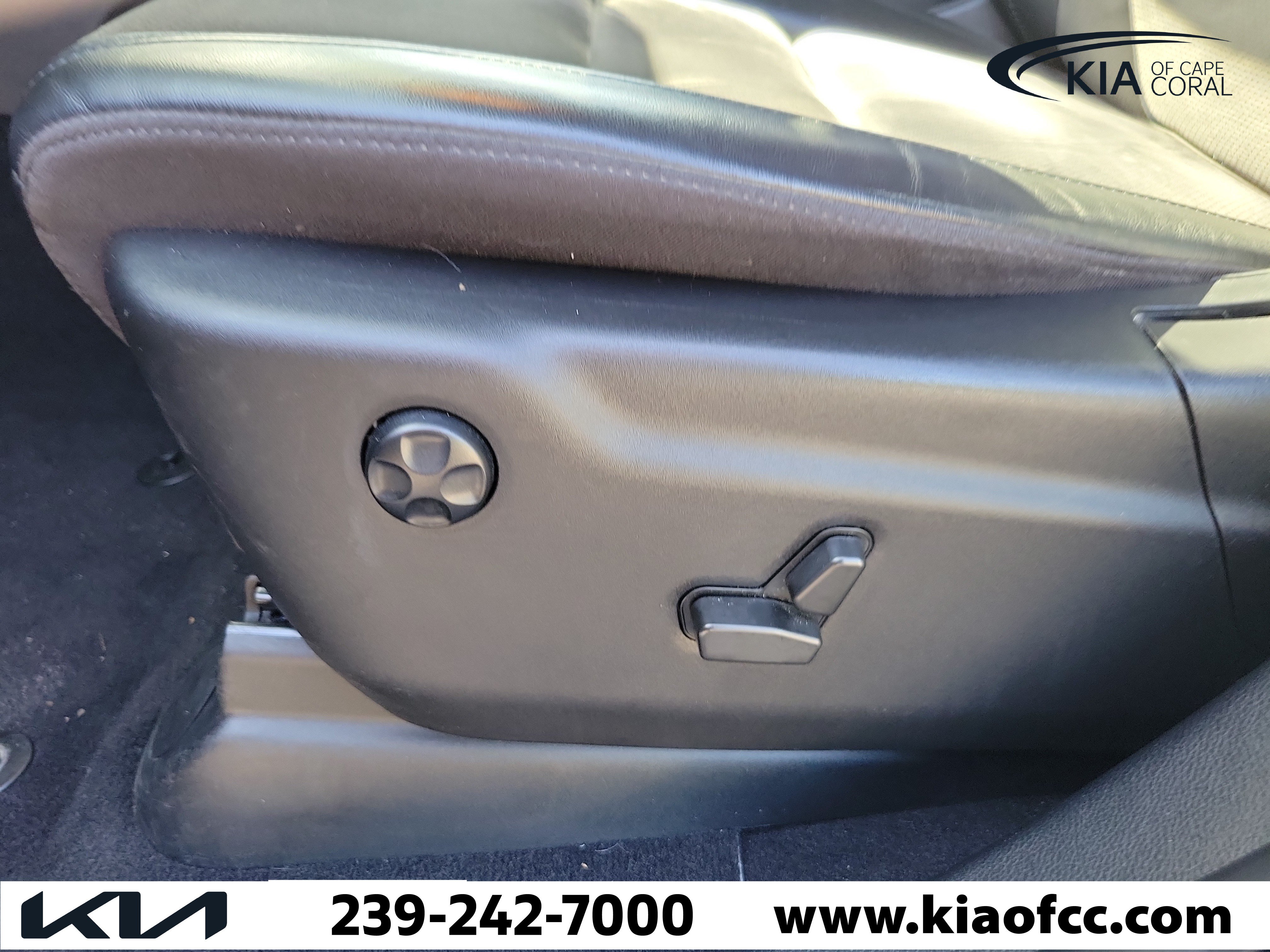Used 2021 Jeep Grand Cherokee Laredo X RWD image 22