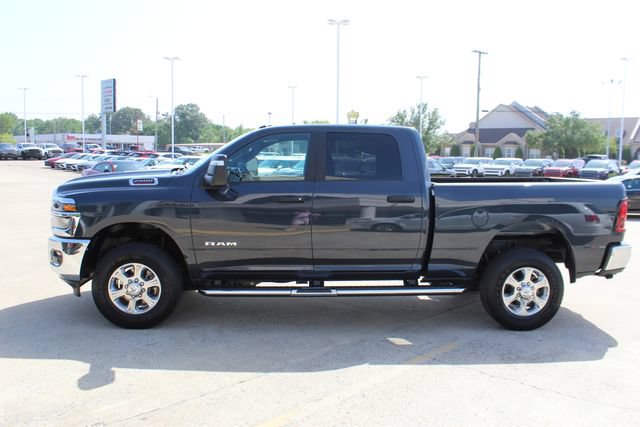 Used 2026 RAM 2500 Big Horn AWD/4WD image 2