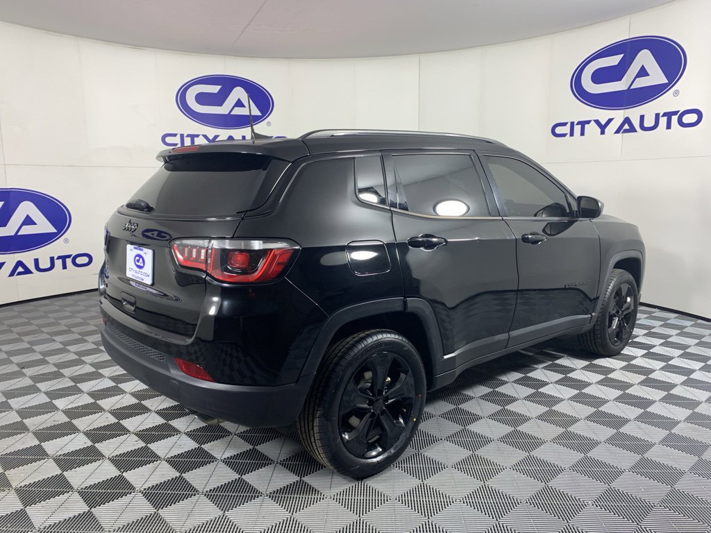 Used 2020 Jeep Compass Latitude image 3