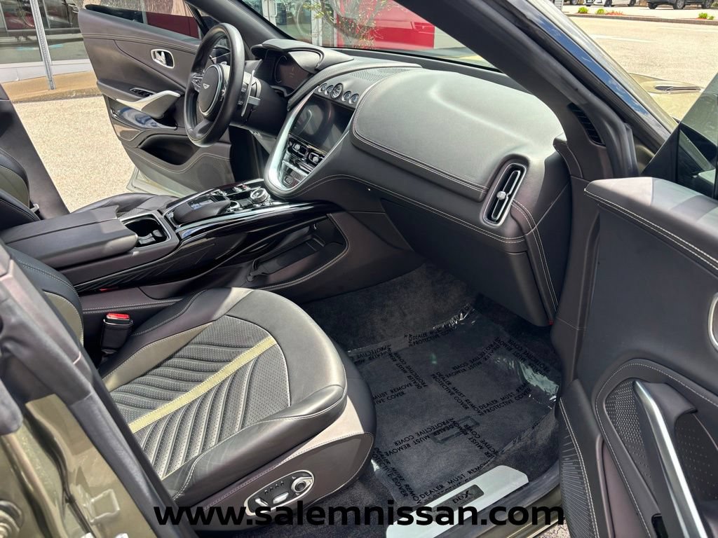 Used 2024 Aston Martin DBX 707 AWD/4WD image 12