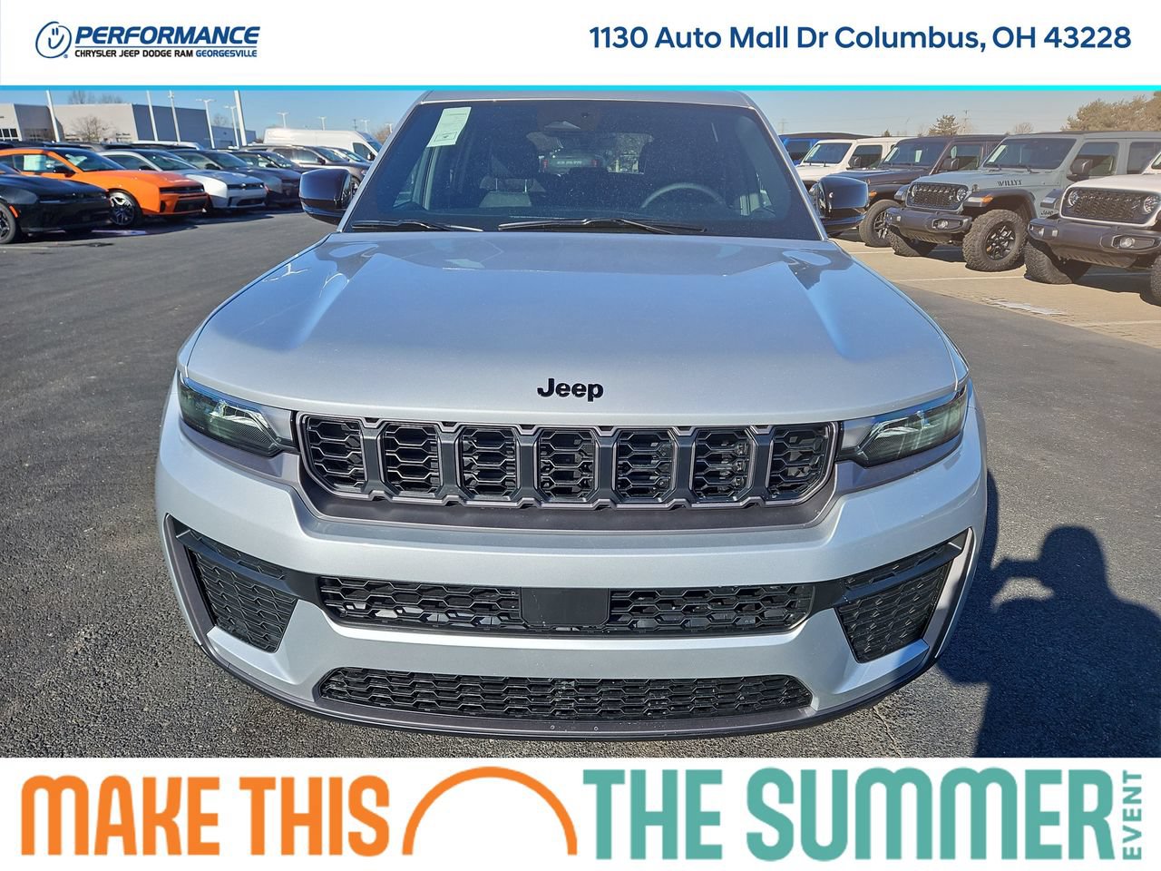 New 2026 Jeep Grand Cherokee Altitude AWD/4WD image 2