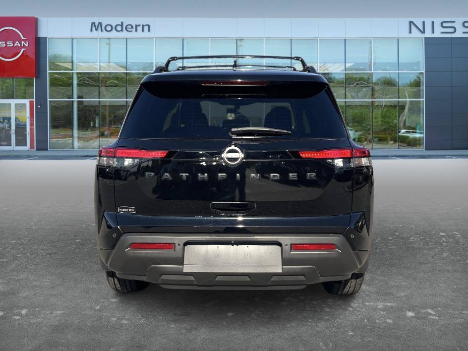 Certified 2022 Nissan Pathfinder SV w/ SV Black Package FWD image 6