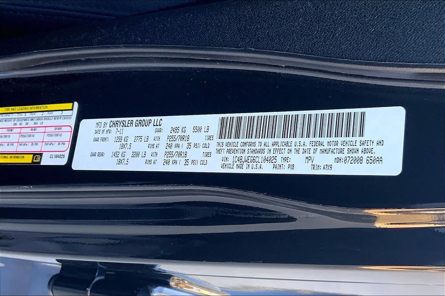 Used 2012 Jeep Wrangler Unlimited Sahara w/ Connectivity Group AWD/4WD image 32