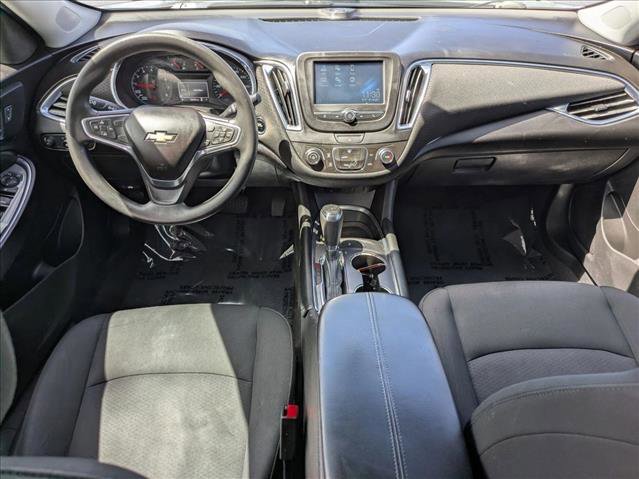 Used 2018 Chevrolet Malibu LT FWD image 19