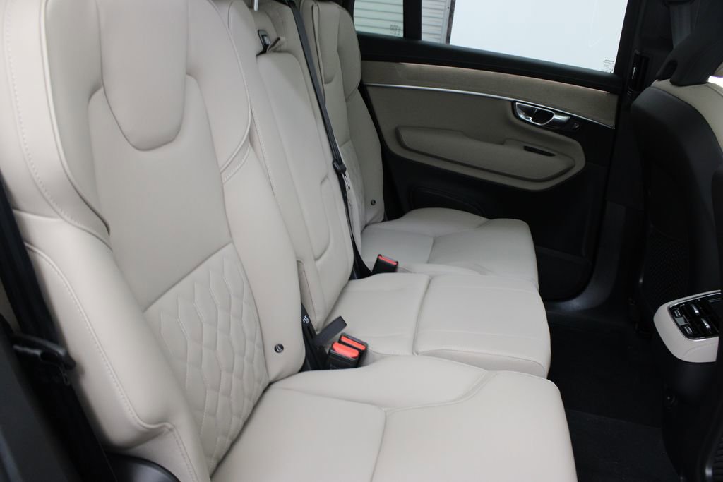 New 2026 Volvo XC90 B6 Plus w/ Protection Package Premier image 22