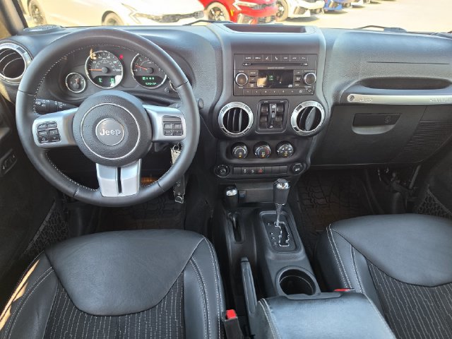 Used 2015 Jeep Wrangler Unlimited Sport AWD/4WD image 8