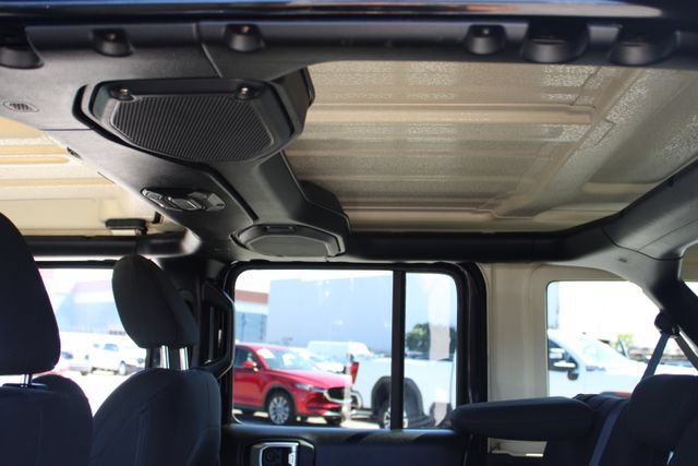 Used 2022 Jeep Wrangler Unlimited Sport AWD/4WD image 30