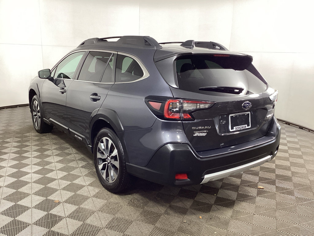 Used 2023 Subaru Outback Limited image 4