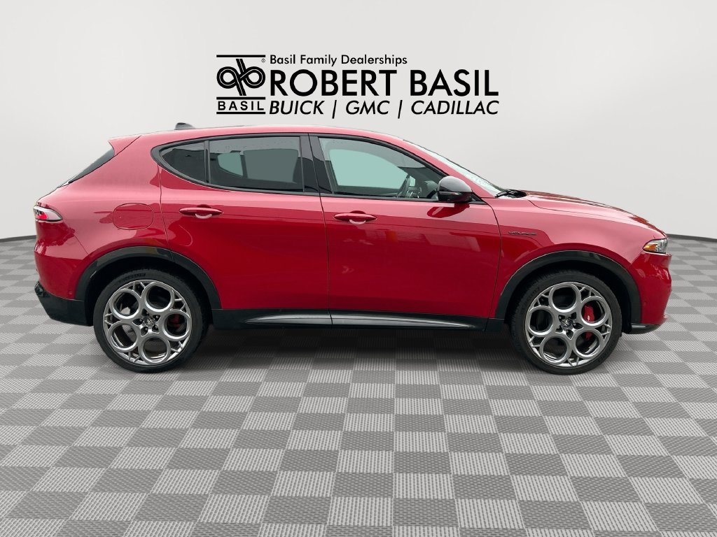 Used 2024 Alfa Romeo Tonale Ti AWD/4WD image 9