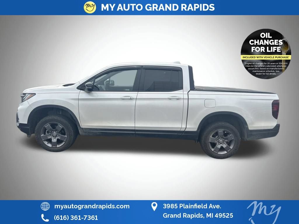 Used 2024 Honda Ridgeline TrailSport image 2