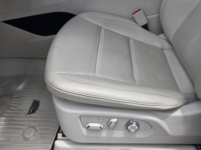 Used 2024 Cadillac Escalade ESV Sport Platinum AWD/4WD image 22