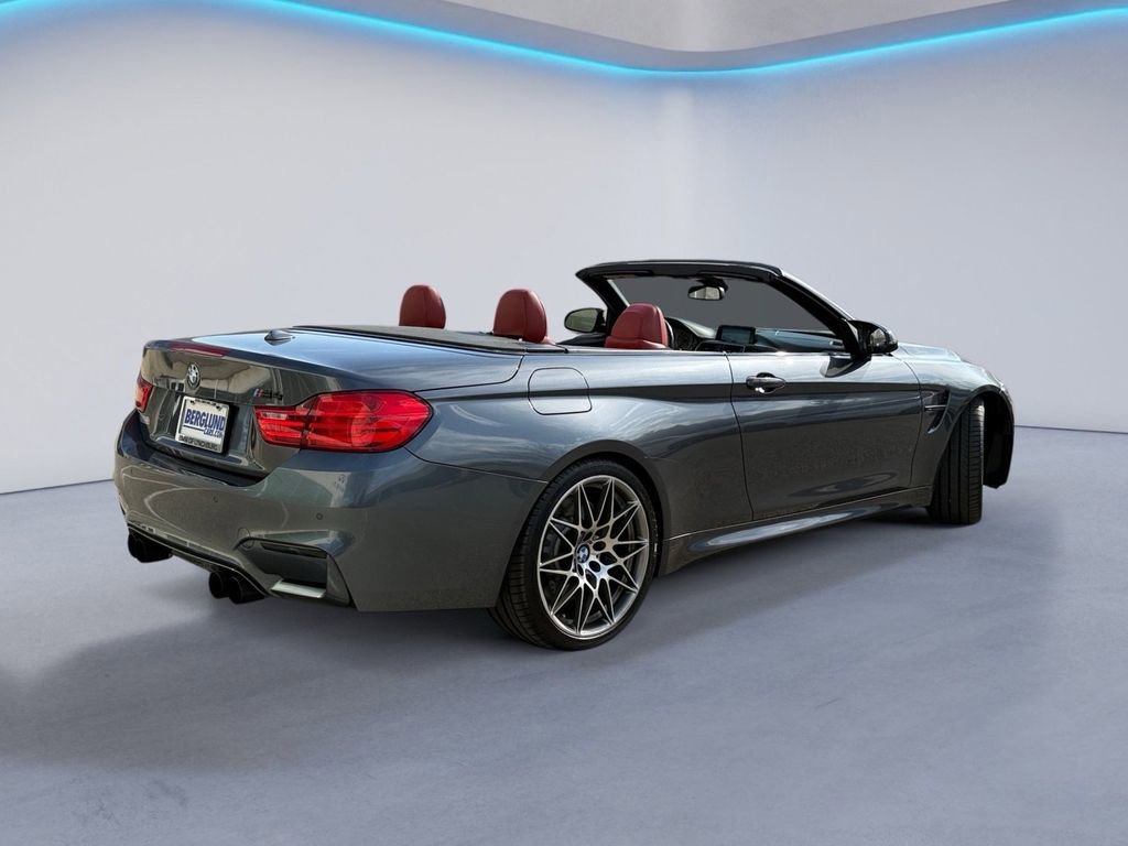 Used 2017 BMW M4 Convertible image 4