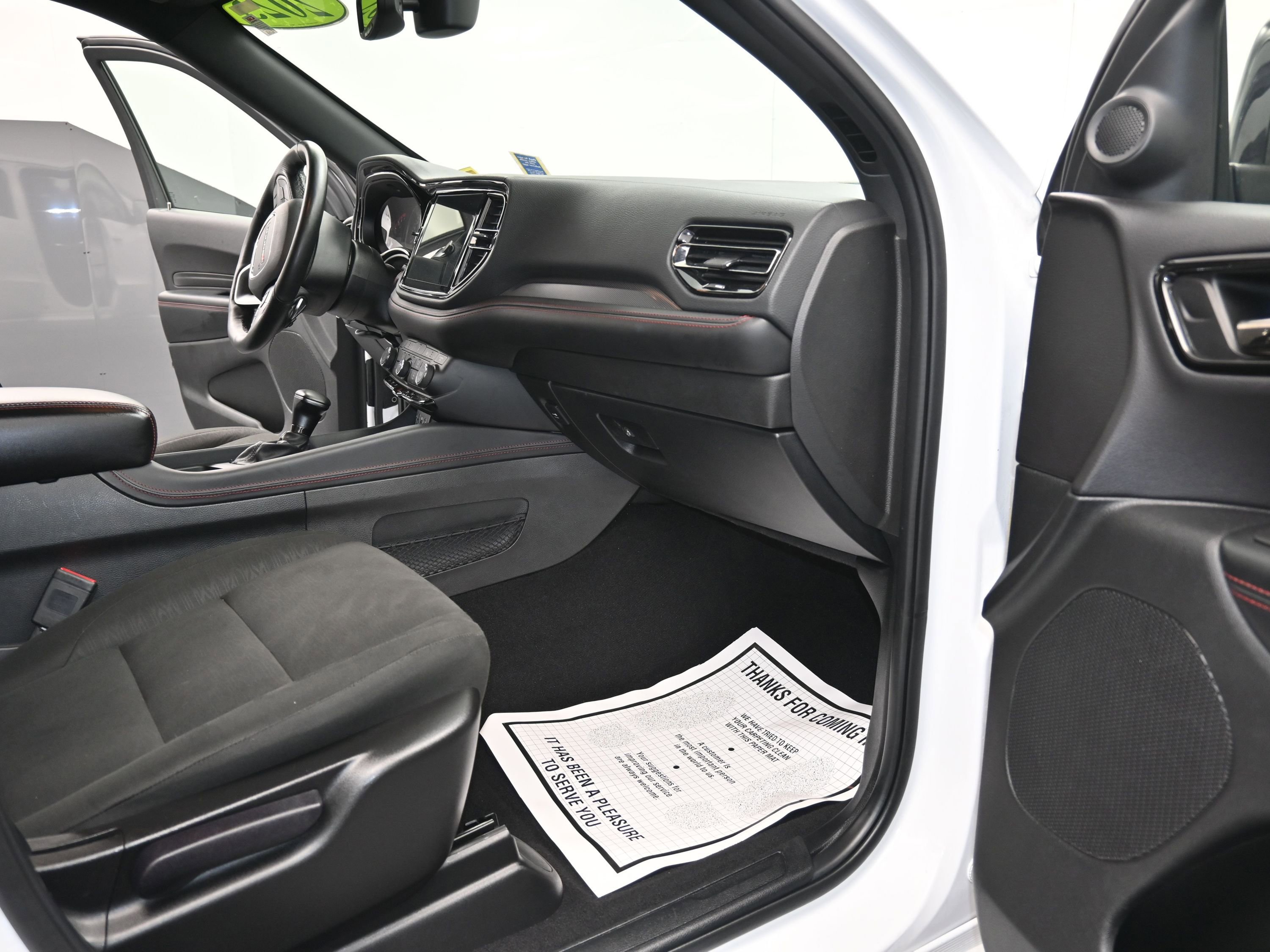 Used 2025 Dodge Durango GT image 29