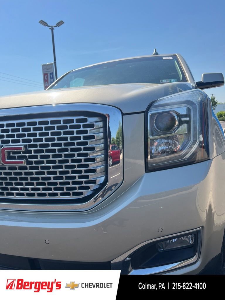 Certified 2017 GMC Yukon Denali w/ Open Road Package AWD/4WD image 10
