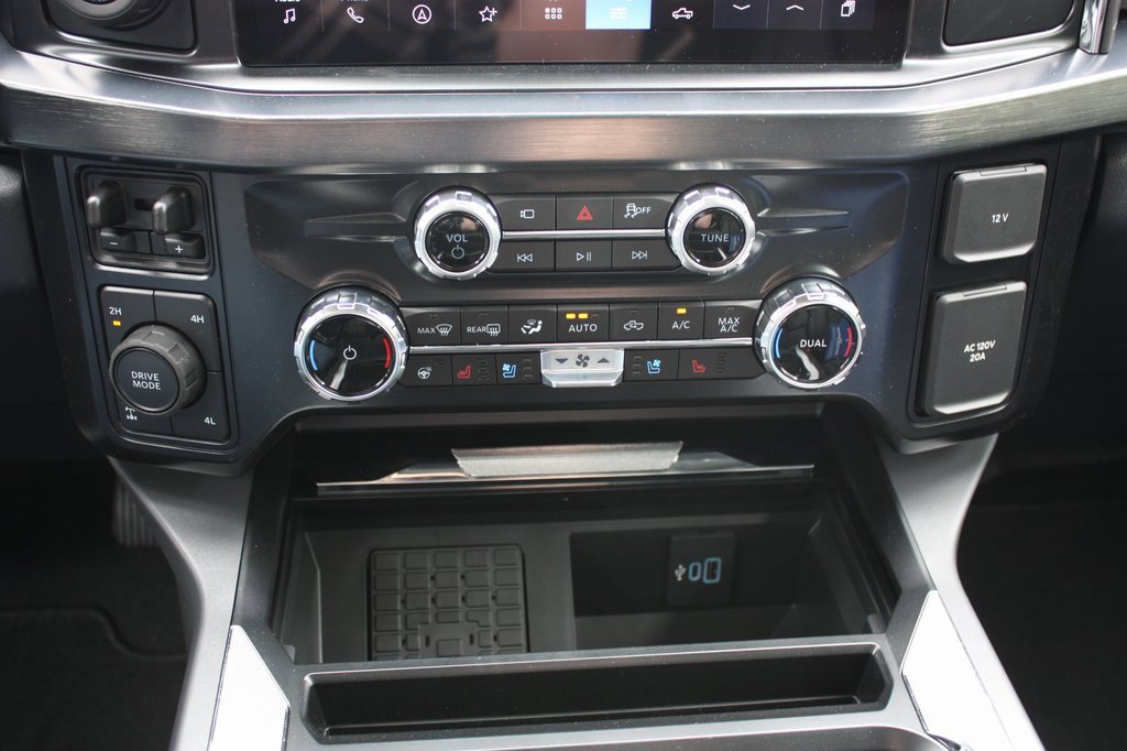 New 2025 Ford F250 Lariat w/ Lariat Ultimate Package image 31