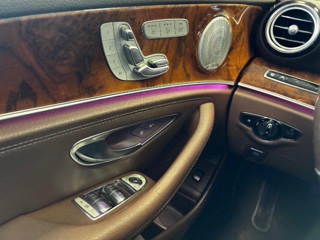 Used 2019 Mercedes-Benz E 300 4MATIC w/ Driver Assistance Package image 18