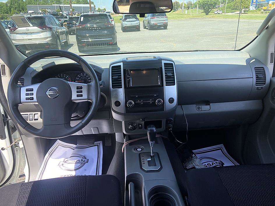 Used 2021 Nissan Frontier S AWD/4WD image 16