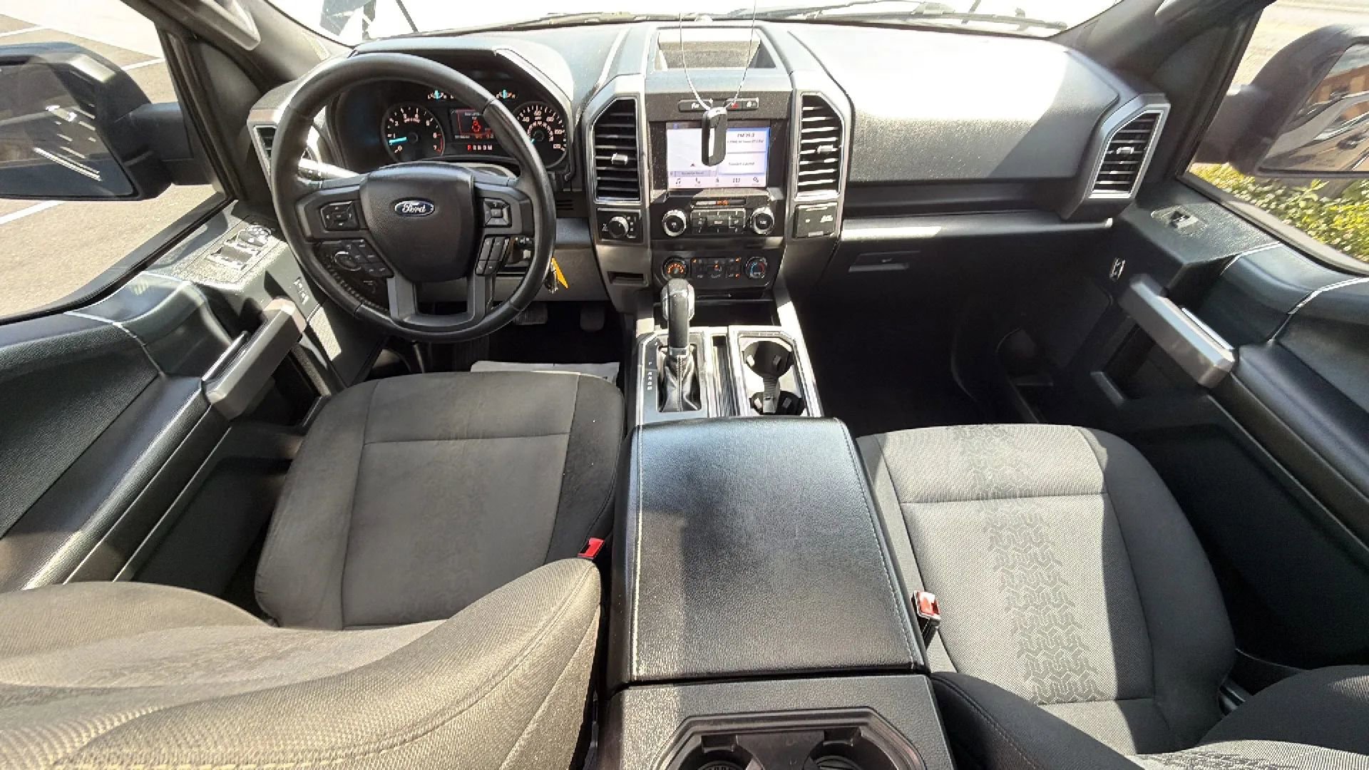 Used 2019 Ford F150 XLT w/ Equipment Group 302A Luxury AWD/4WD image 28