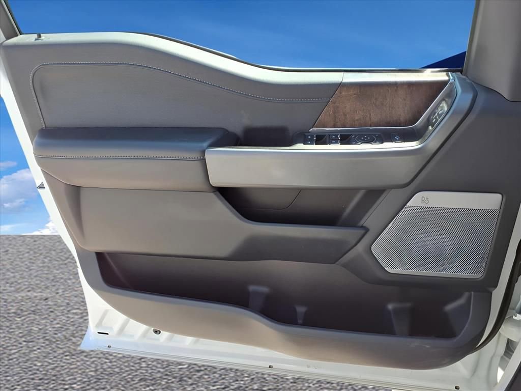 Used 2025 Ford F350 Lariat w/ Lariat Ultimate Package image 14