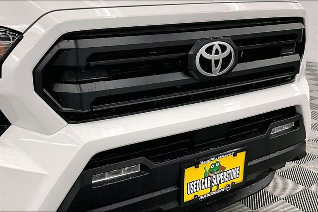 Used 2024 Toyota Tacoma SR5 image 31