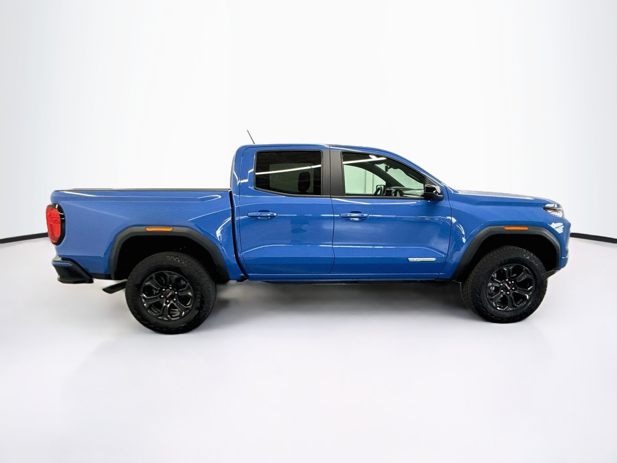 Used 2025 GMC Canyon Elevation w/ Convenience Package RWD image 10