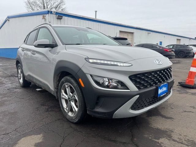 Used 2023 Hyundai Kona SEL w/ Winter Weather Package image 8