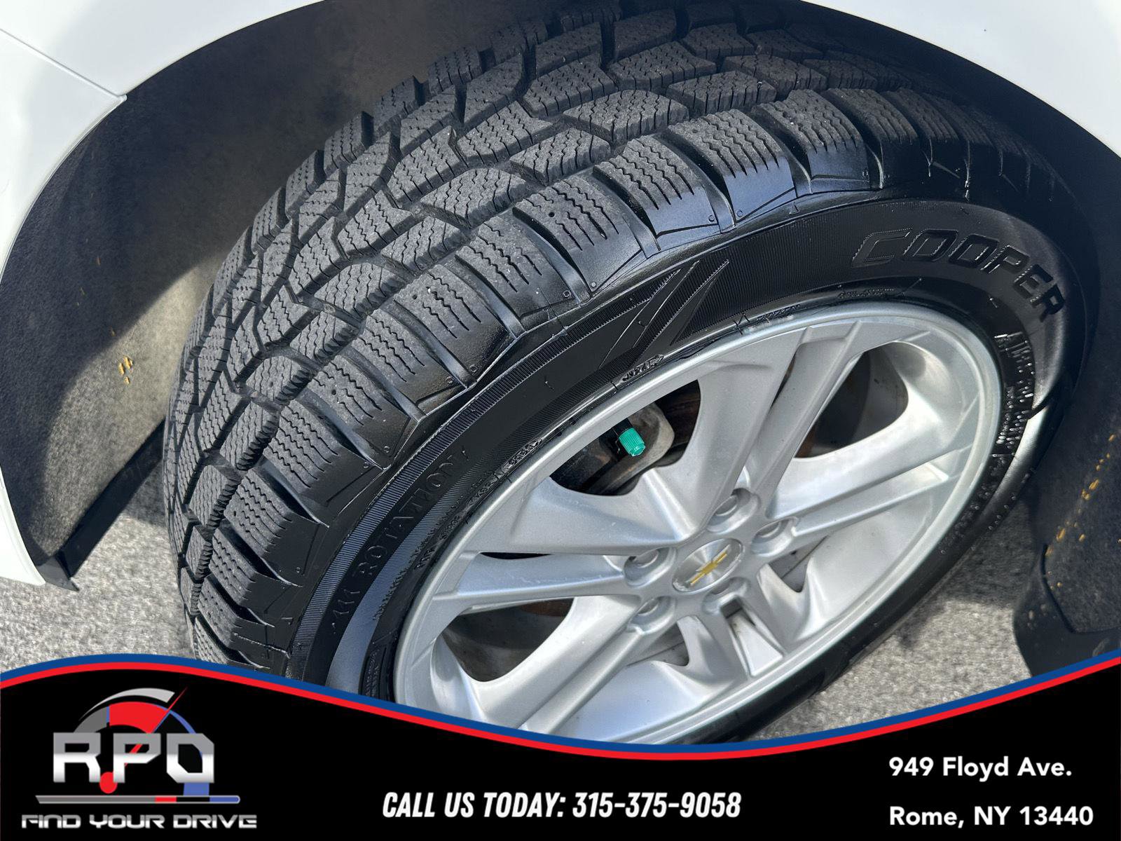 Used 2018 Chevrolet Cruze LT FWD image 11