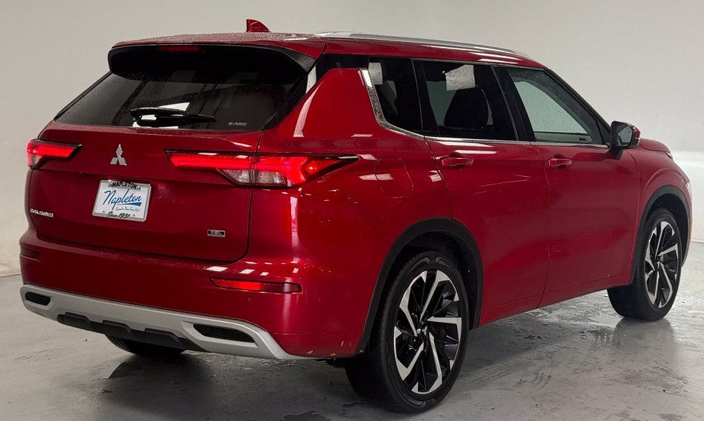 Used 2022 Mitsubishi Outlander SEL AWD/4WD image 3