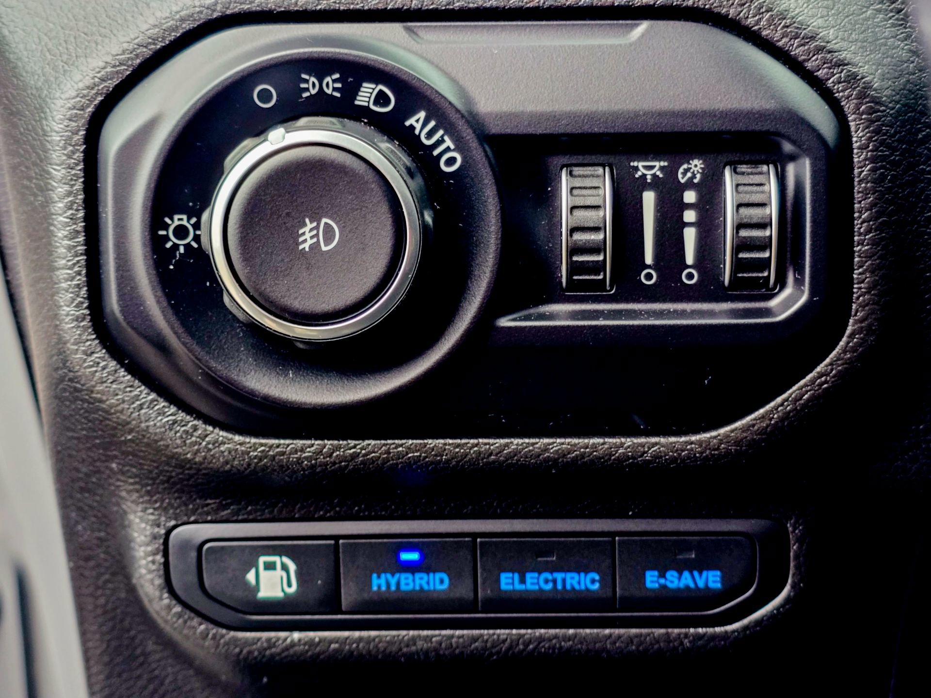 Used 2022 Jeep Wrangler Unlimited Sahara image 28