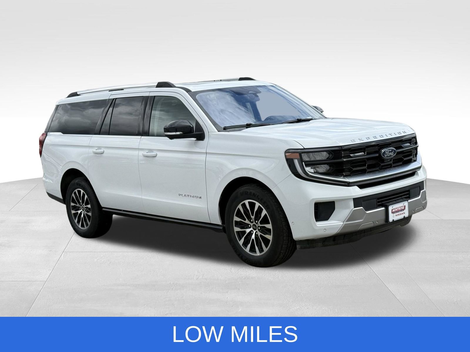 Used 2025 Ford Expedition Max Platinum AWD/4WD image 12