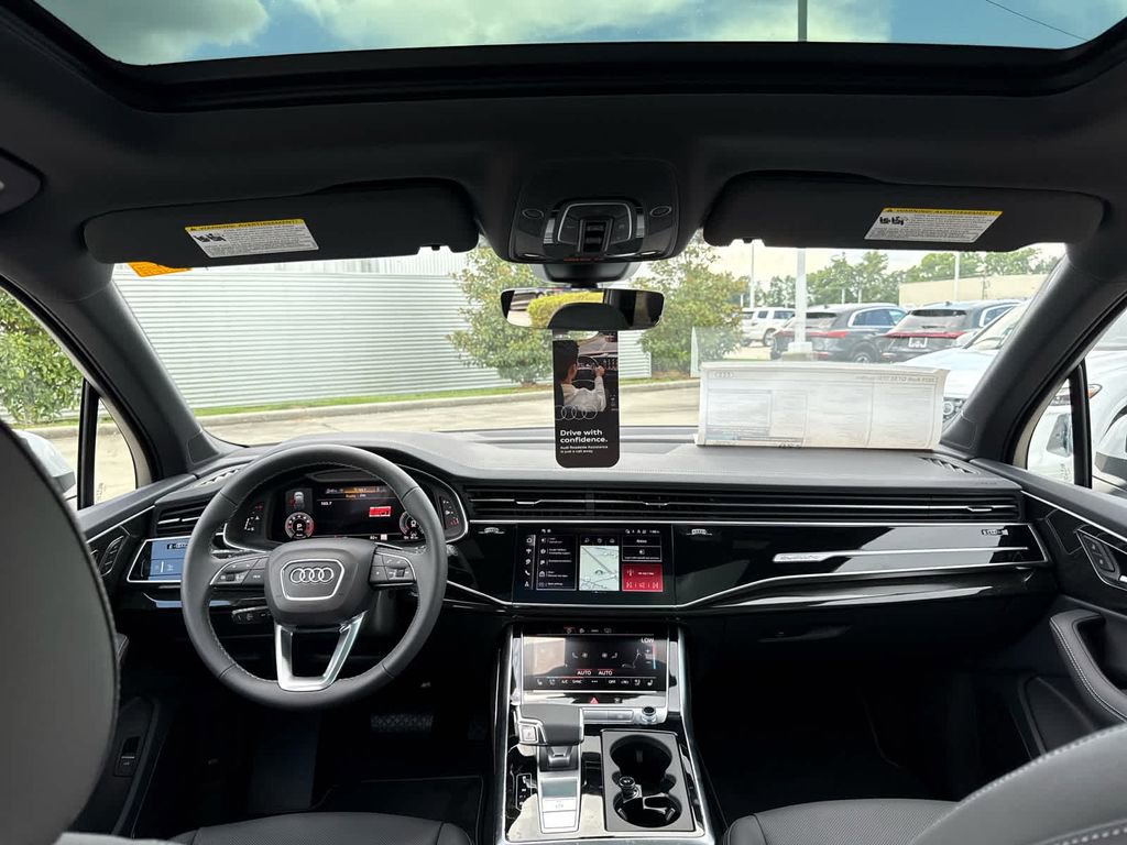 New 2025 Audi Q7 3.0T Premium Plus image 30