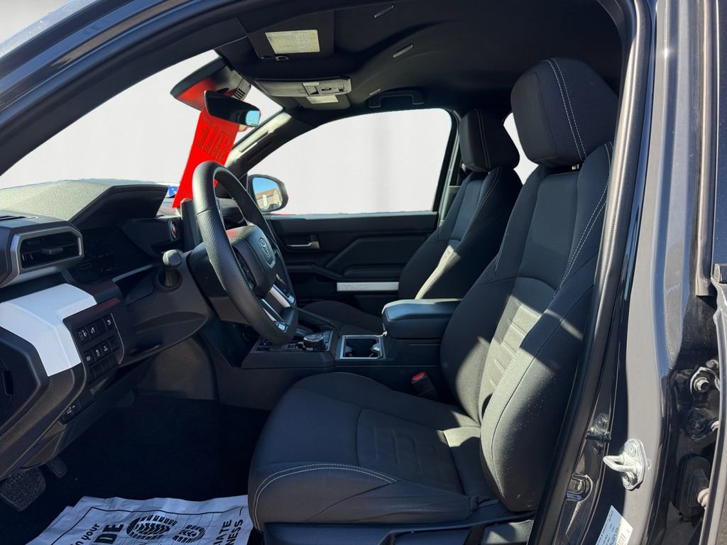 Used 2024 Toyota Tacoma TRD Off-Road image 9