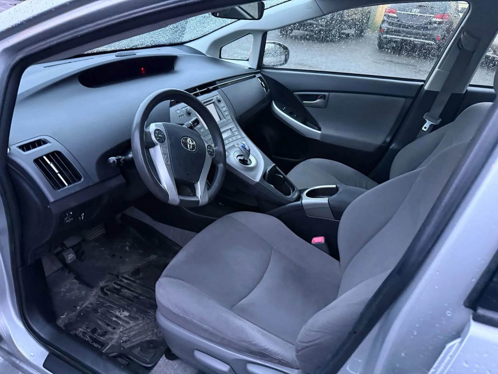 Used 2012 Toyota Prius Two image 9