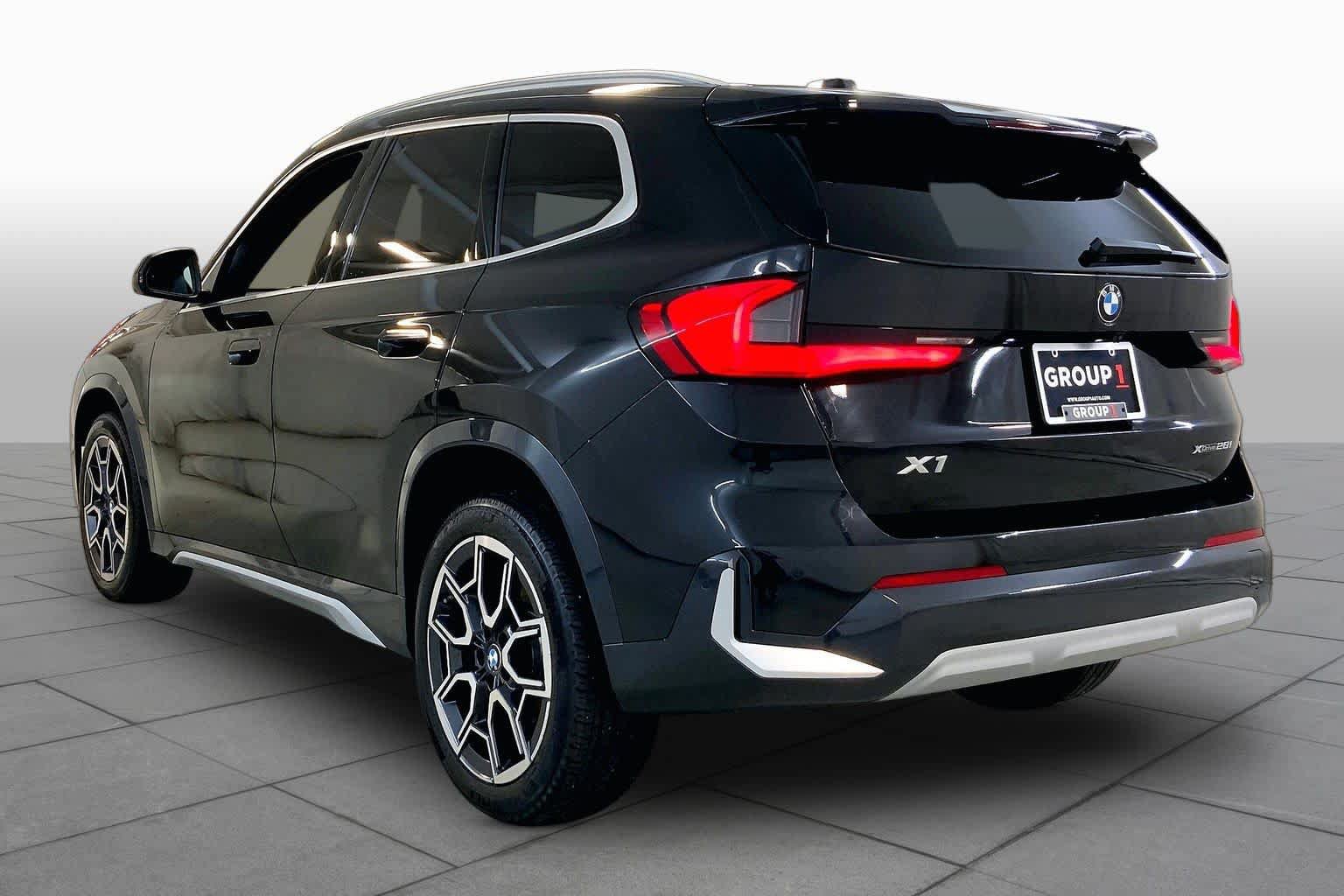 Used 2026 BMW X1 xDrive28i AWD/4WD image 11