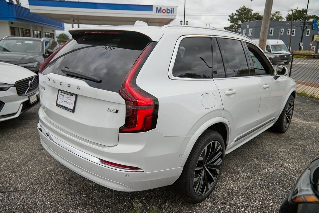 New 2026 Volvo XC90 B6 Plus w/ Protection Package Premier image 9