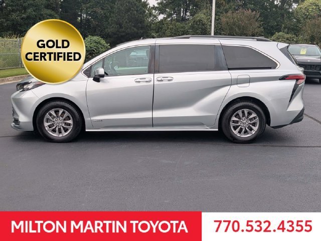 Certified 2021 Toyota Sienna XLE FWD image 8