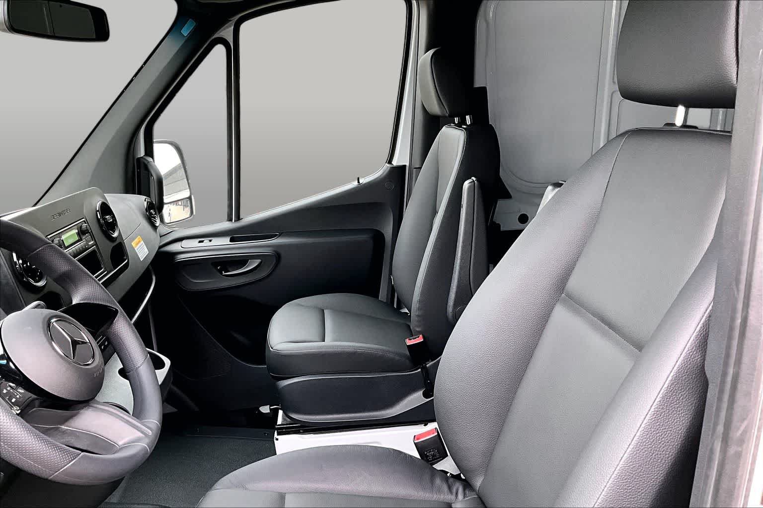 New 2025 Mercedes-Benz Sprinter 2500 image 17