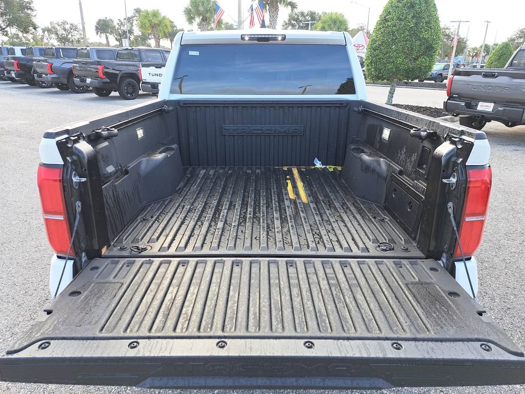 Certified 2024 Toyota Tacoma TRD Off-Road image 6
