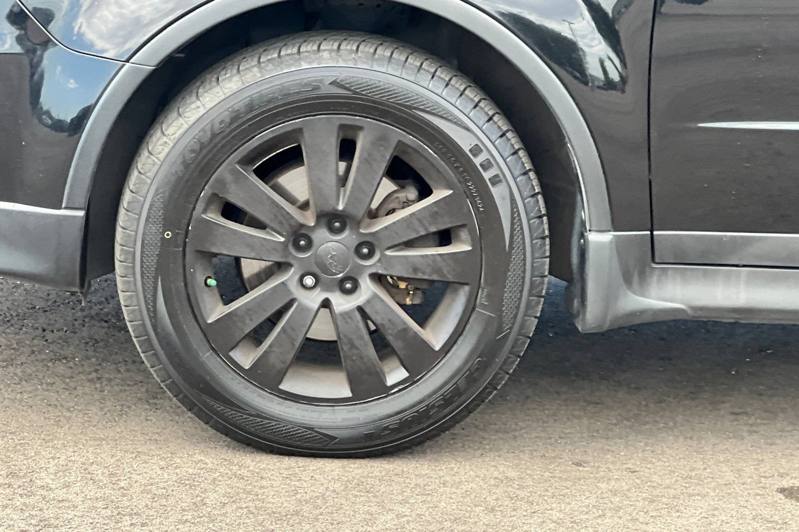 Used 2010 Subaru Tribeca Limited AWD/4WD image 25
