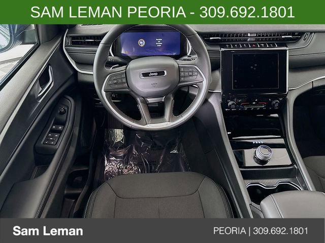 New 2025 Jeep Grand Cherokee Laredo image 21