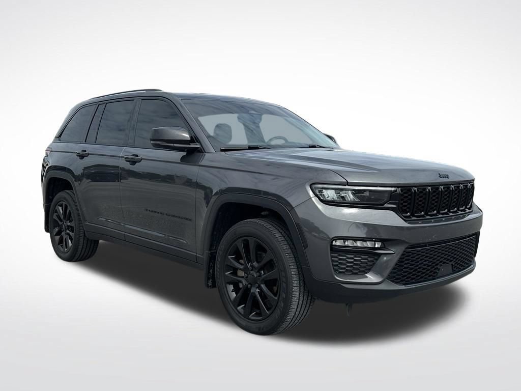 Used 2022 Jeep Grand Cherokee Limited w/ MOPAR Finishing Package AWD/4WD image 9