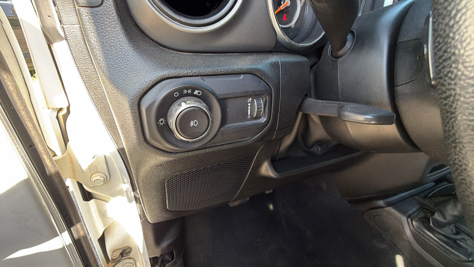 Used 2023 Jeep Wrangler Unlimited Sport AWD/4WD image 25