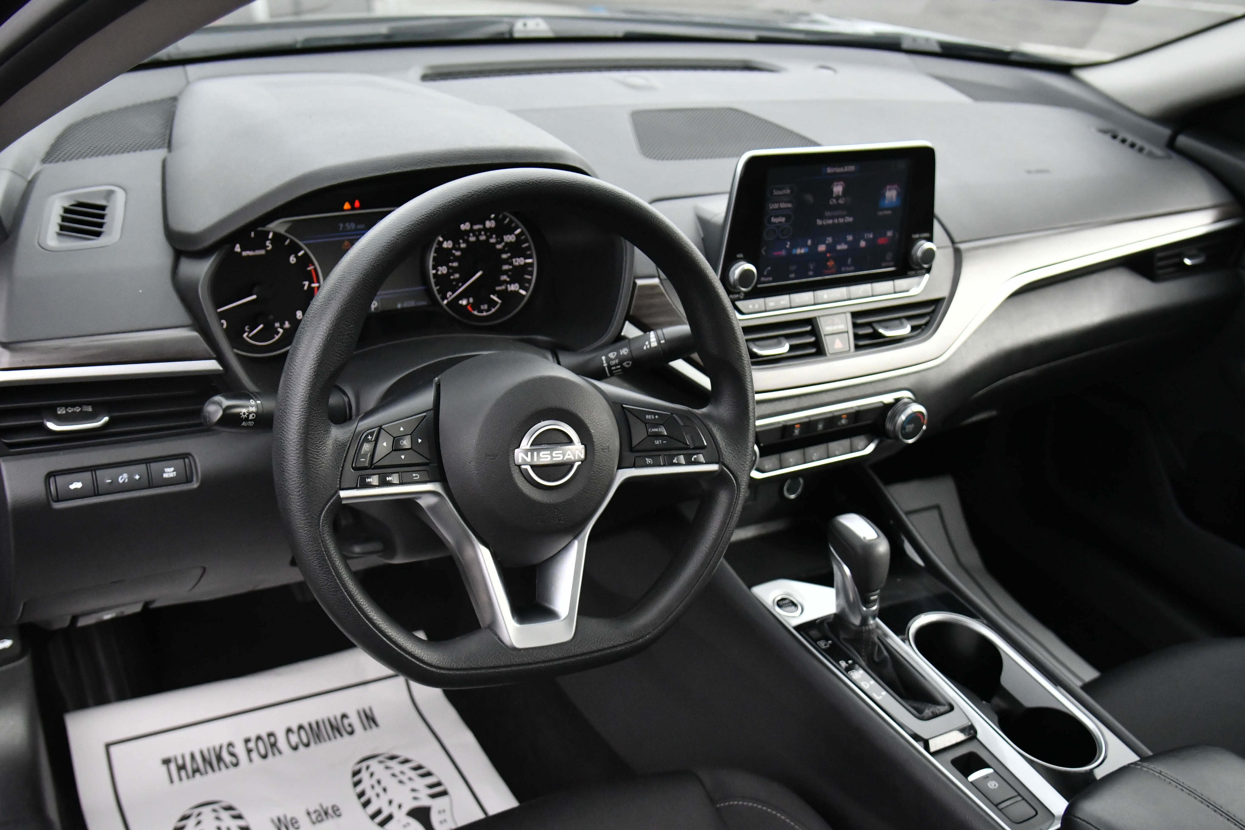 Used 2024 Nissan Altima 2.5 SV image 14