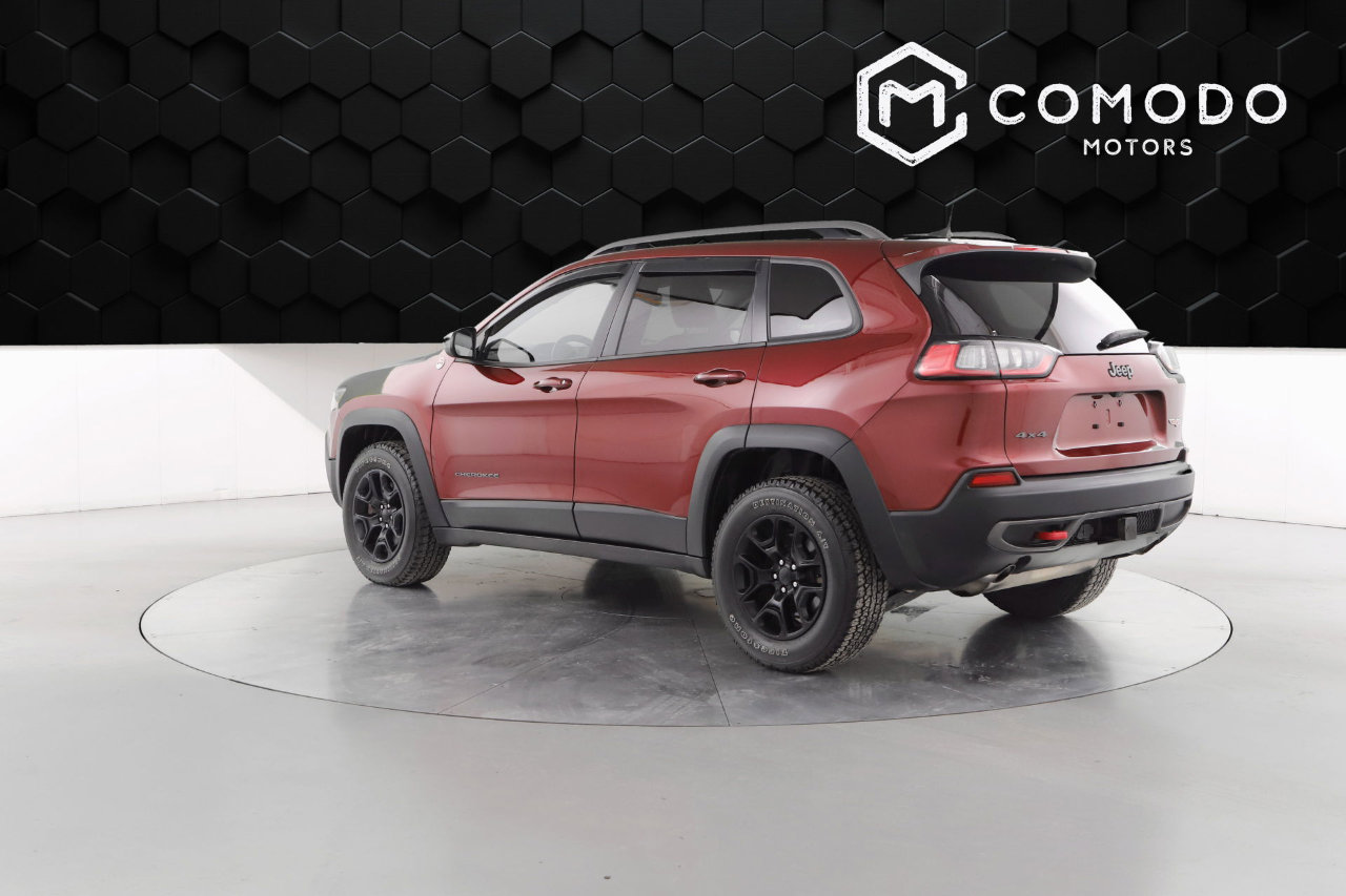 Used 2020 Jeep Cherokee Trailhawk w/ Cold Weather Group image 5