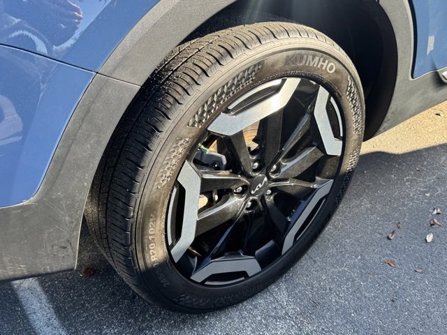 Used 2024 Kia Telluride S image 7